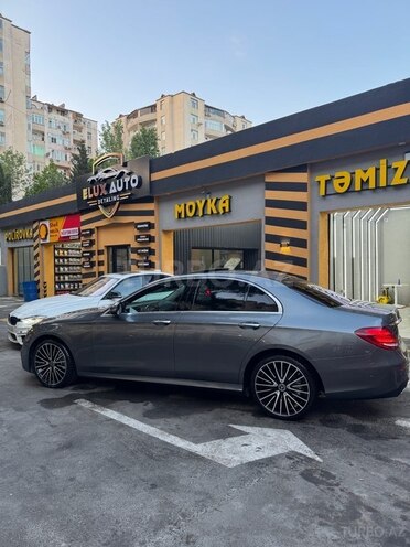 Mercedes E 300 4MATIC 2017, 60,000 km - 2.0 л - Bakı