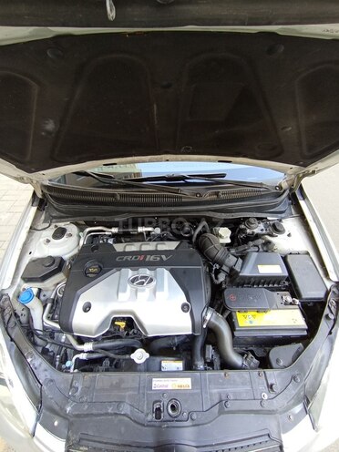 Hyundai Accent-17