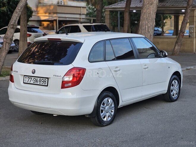Skoda Fabia 2013, 290,000 km - 1.2 l - Bakı