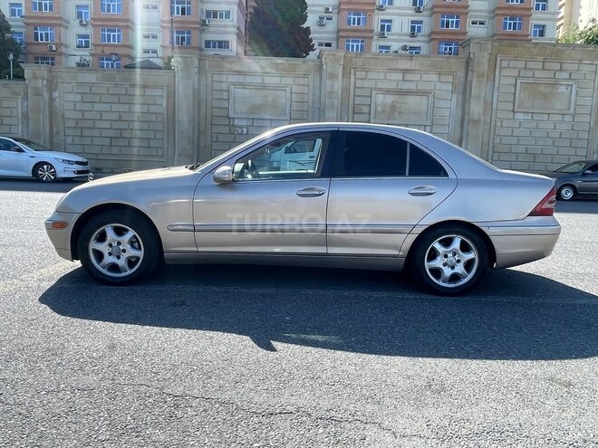 Mercedes C 240 2001, 280,000 km - 2.6 л - Bakı