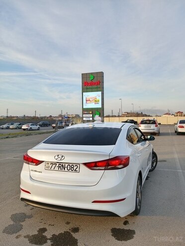 Hyundai Elantra 2017, 64,000 km - 2.0 l - Bakı