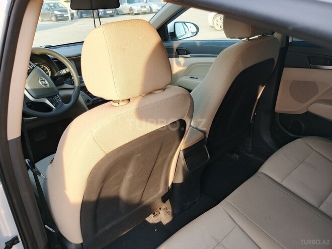 Hyundai Elantra 2017, 64,000 km - 2.0 l - Bakı