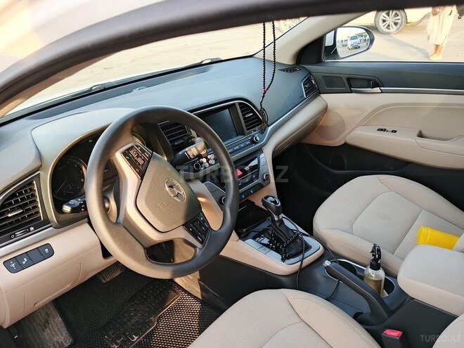 Hyundai Elantra 2017, 64,000 km - 2.0 l - Bakı