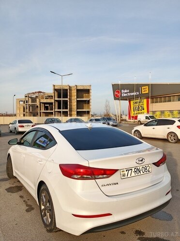 Hyundai Elantra 2017, 64,000 km - 2.0 l - Bakı