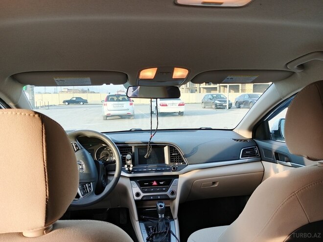 Hyundai Elantra 2017, 64,000 km - 2.0 l - Bakı