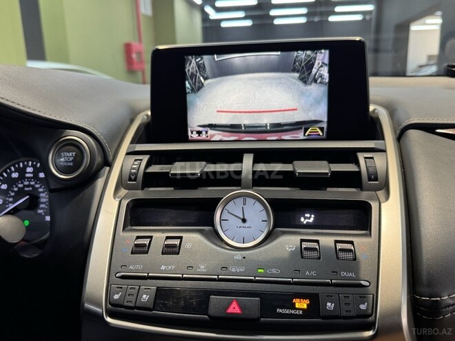 Lexus NX 300-6