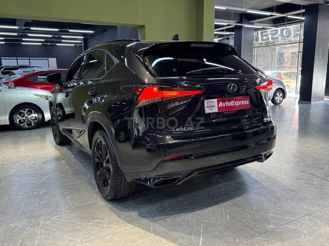 Lexus NX 300-8
