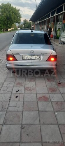 Mercedes E 300 1993, 478,547 km - 3.0 l - Qazax