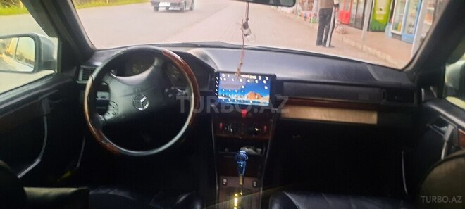 Mercedes E 300 1993, 478,547 km - 3.0 l - Qazax