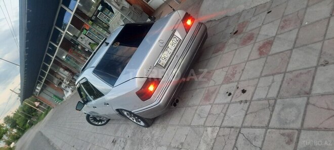 Mercedes E 300 1993, 478,547 km - 3.0 l - Qazax