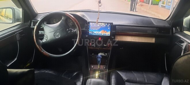 Mercedes E 300 1993, 478,547 km - 3.0 l - Qazax