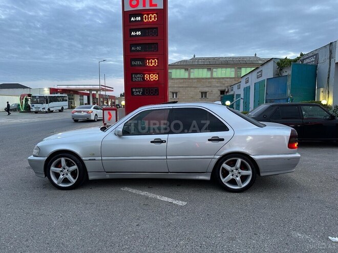 Mercedes C 180 1999, 300,000 km - 1.8 l - Sumqayıt