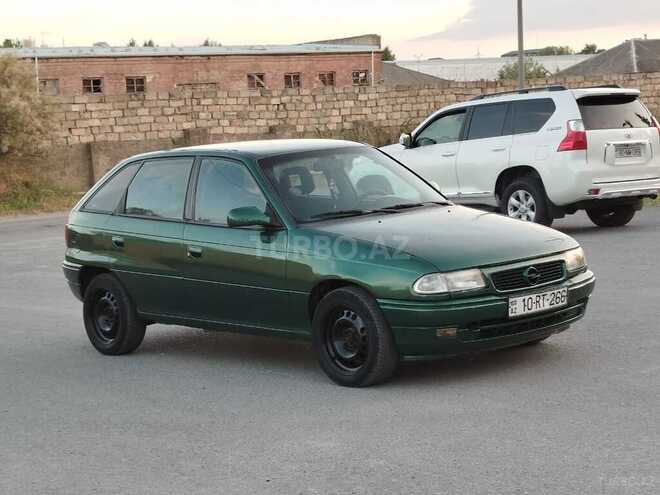 Opel Astra 1995, 245,000 km - 1.8 l - Bakı