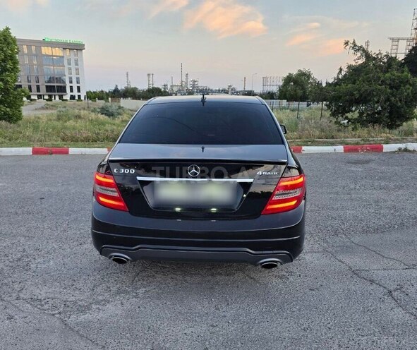 Mercedes C 300 4MATIC 2012, 175,000 km - 3.5 l - Bakı