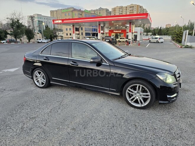 Mercedes C 300 4MATIC 2012, 175,000 km - 3.5 l - Bakı