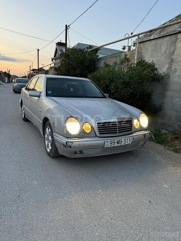 Mercedes E 220 d 1999, 320,000 km - 2.2 л - Bakı