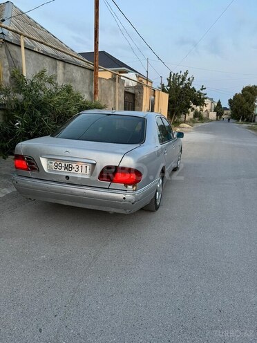 Mercedes E 220 d 1999, 320,000 km - 2.2 л - Bakı