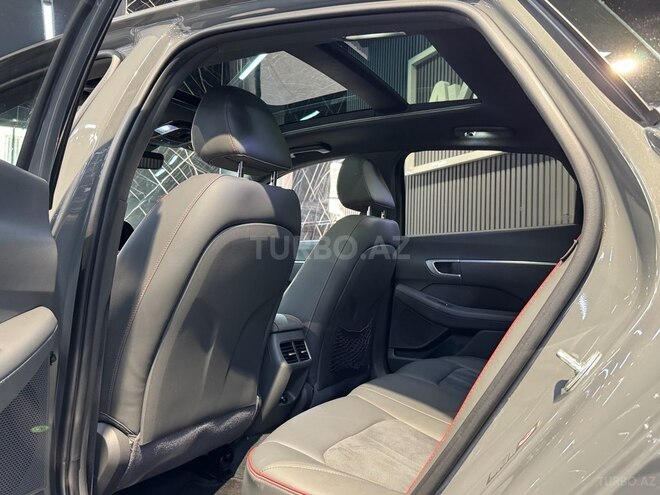 Hyundai Sonata-16