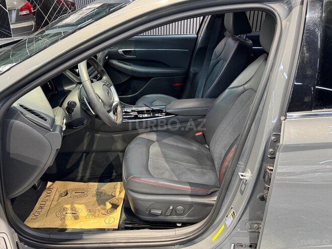 Hyundai Sonata-18