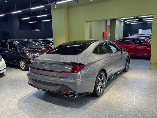 Hyundai Sonata-9