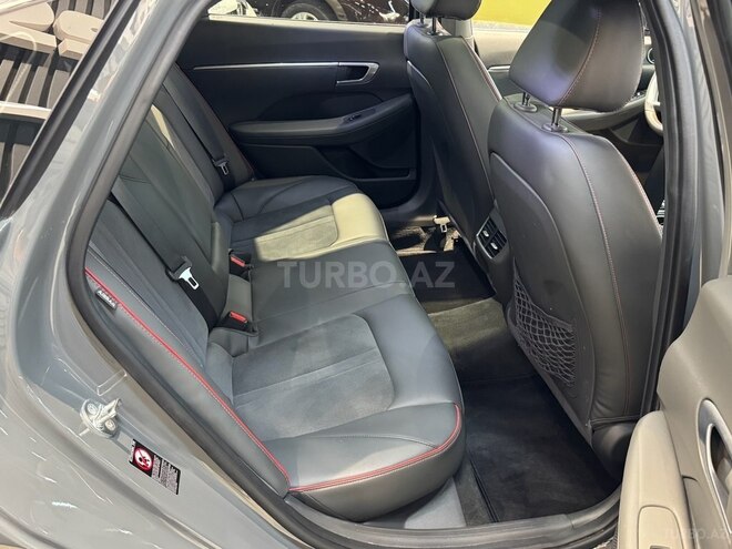 Hyundai Sonata-13