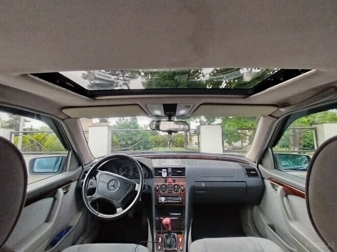 Mercedes C 200 1996, 315,400 km - 2.0 l - Quba