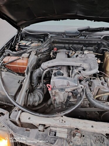 Mercedes E 250 1991, 222,222 km - 2.5 л - Ucar