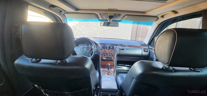 Mercedes E 240 1998, 218,979 km - 2.4 l - Sumqayıt