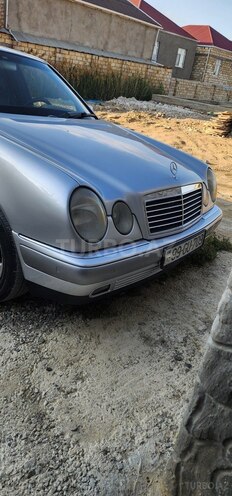 Mercedes E 240 1998, 218,979 km - 2.4 l - Sumqayıt