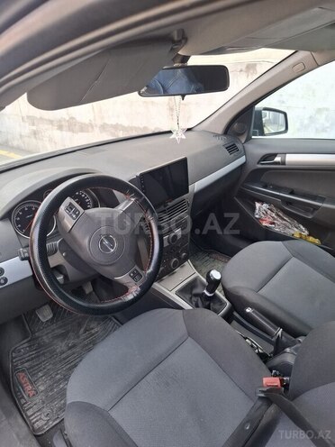 Opel Astra 2006, 285,000 km - 1.4 l - Gəncə