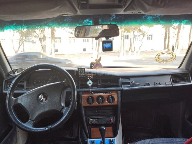 Mercedes 190 1991, 303,039 km - 2.0 л - Xırdalan