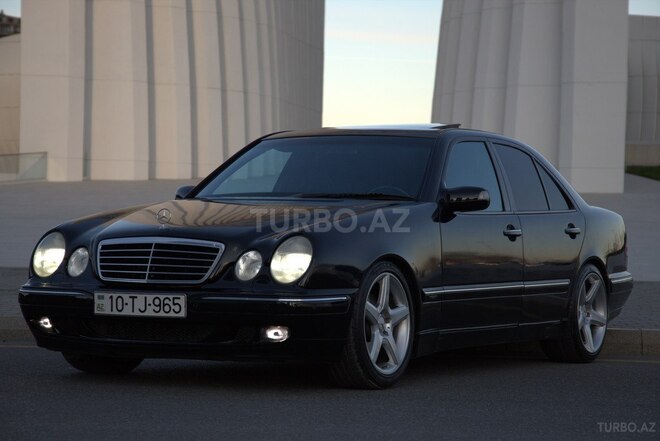 Mercedes E 280 2001, 231,517 km - 2.8 l - Bakı