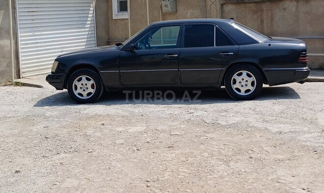 Mercedes E 200 1993, 570,500 km - 2.0 l - Bakı