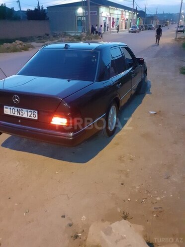 Mercedes E 200 1993, 570,500 km - 2.0 l - Bakı
