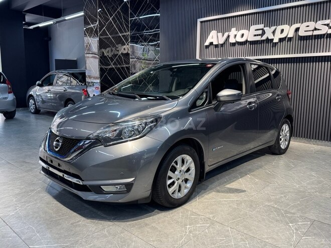 Nissan Note-2