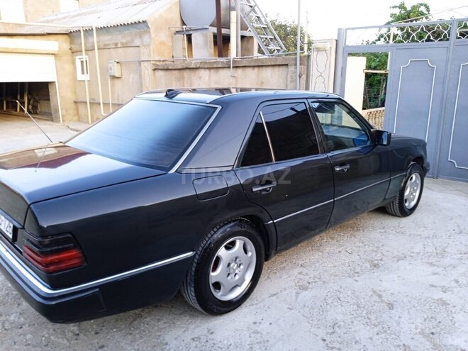 Mercedes E 200 1993, 570,500 km - 2.0 l - Bakı