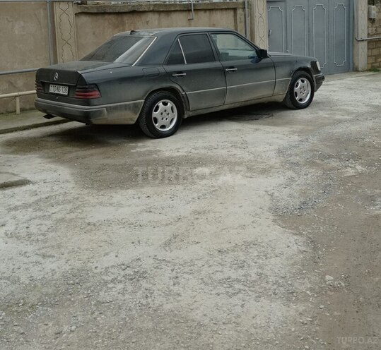 Mercedes E 200 1993, 570,500 km - 2.0 l - Bakı