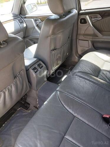 Mercedes E 270 1999, 395,000 km - 2.7 l - Bakı