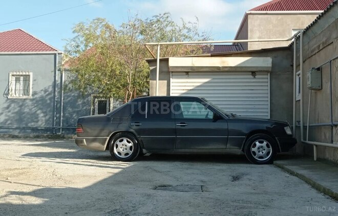 Mercedes E 200 1993, 570,500 km - 2.0 l - Bakı