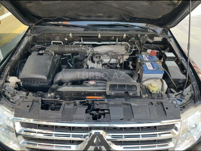 Mitsubishi Pajero 2011, 156,880 km - 3.5 л - Bakı