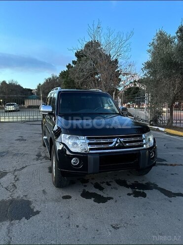 Mitsubishi Pajero 2011, 156,880 km - 3.5 л - Bakı