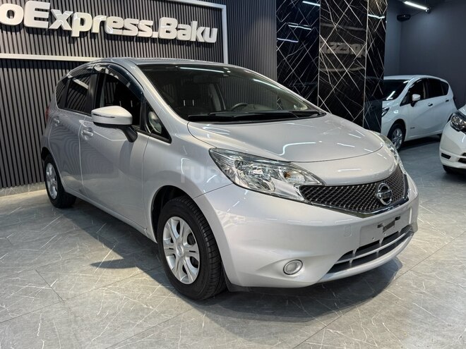 Nissan Note-2