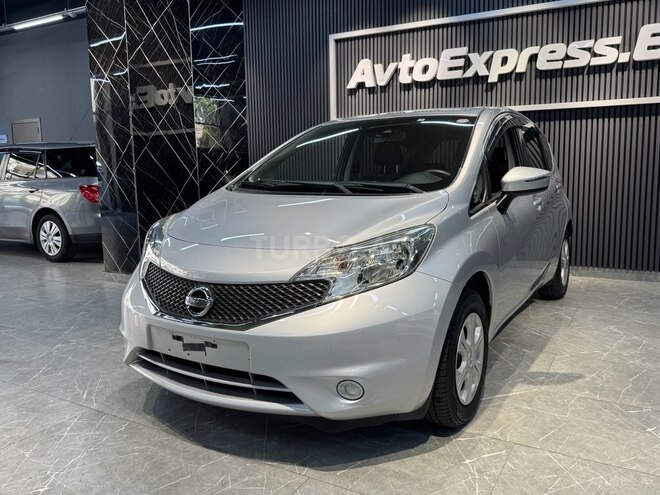 Nissan Note-5