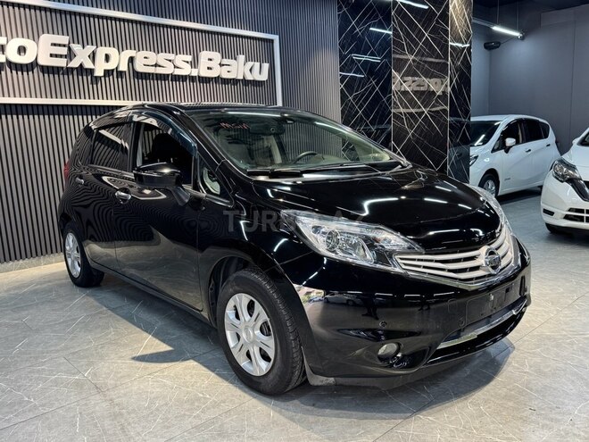 Nissan Note-2