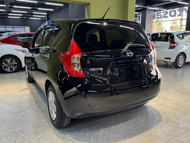 Nissan Note-7