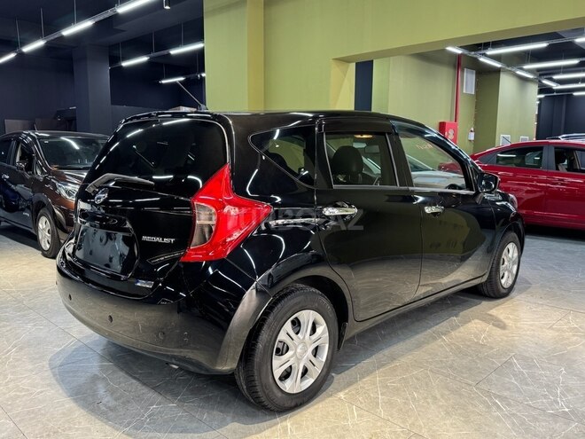 Nissan Note-8