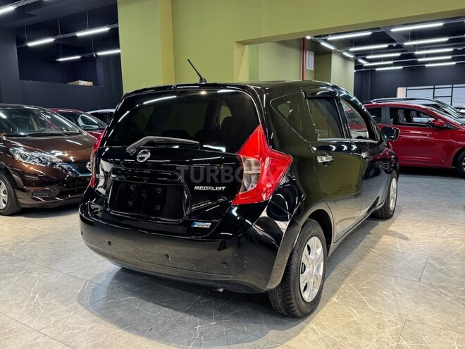 Nissan Note-9