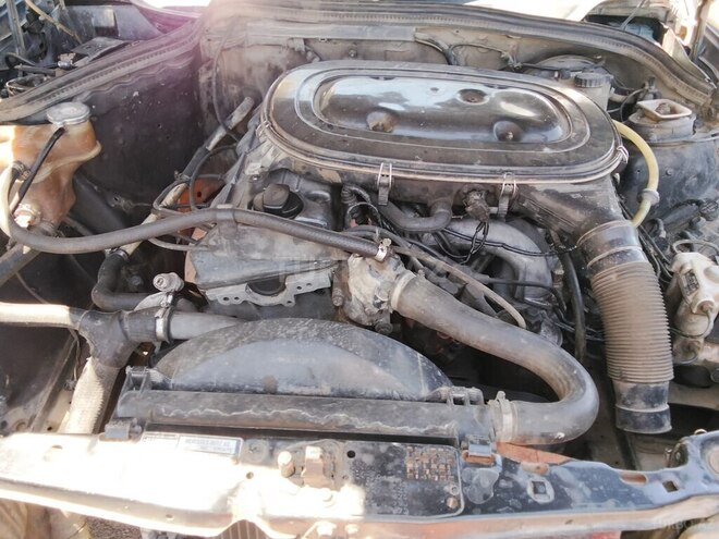 Mercedes 190 1992, 250,000 km - 2.0 l - Tovuz