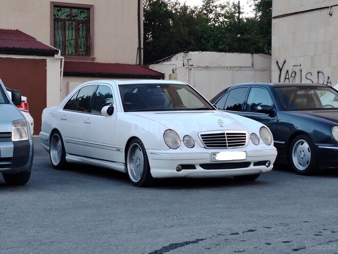Mercedes E 320 2000, 325,000 km - 3.2 l - Bakı