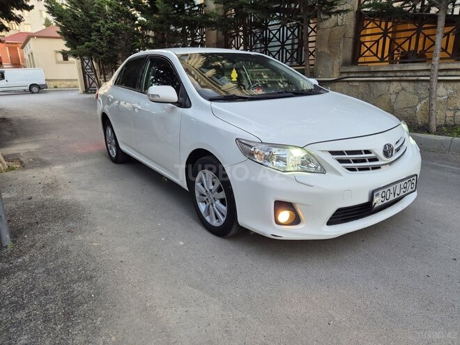 Toyota Corolla 2013, 175,000 km - 1.6 l - Bakı